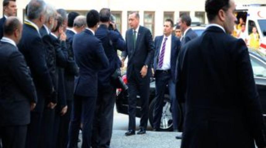 Başbakan Erdoğan AK Parti İl Teştilatı'nın Toplantısına Katıldı