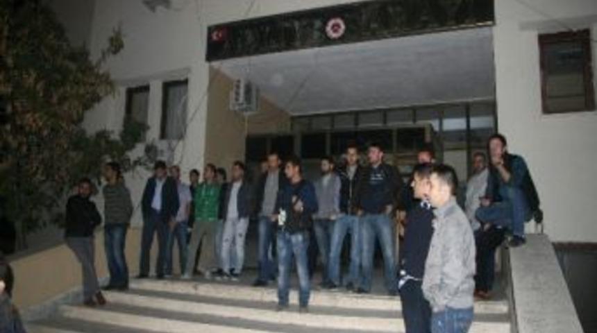 Silvan&rsquo;da Adliyesi &Ouml;n&uuml;nde Gerginlik