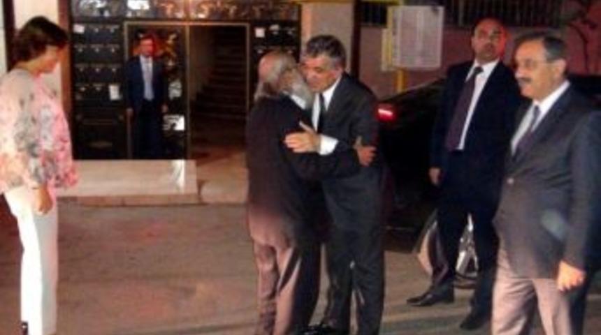 Cumhurbaşkanı G&uuml;l, Dayısını Ziyaret Etti