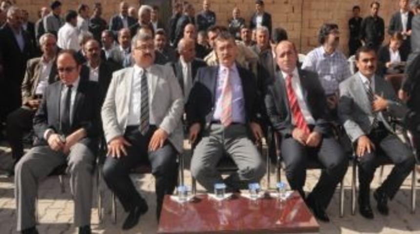 Vali G&uuml;ven&ccedil;, Erkek &Ouml;ğrenci Yurdu A&ccedil;ılışına Katıldı