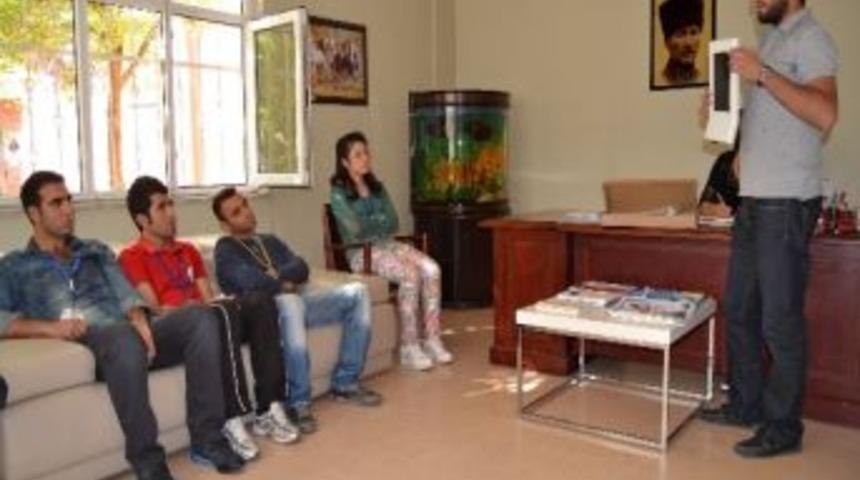 Şafak Gen&ccedil;lik Merkezini Ziyaret Etti