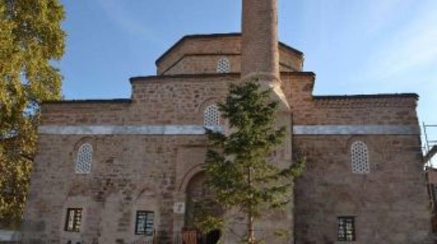 Depremin İki Kez Vurduğu Tarihi Nasuh Ağa Camii İbadete A&ccedil;ılıyor