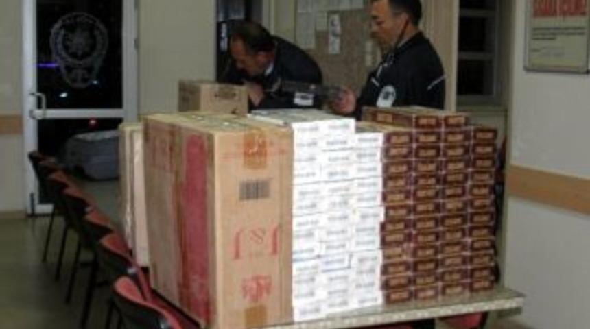 Marketinde Satmak İ&ccedil;in Aldığı Ka&ccedil;ak Sigarayla Yakalandı