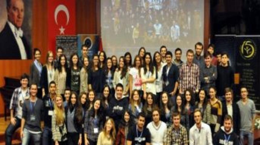 Gen&ccedil;lere Kariyer Yolunu &Ouml;ğrettiler