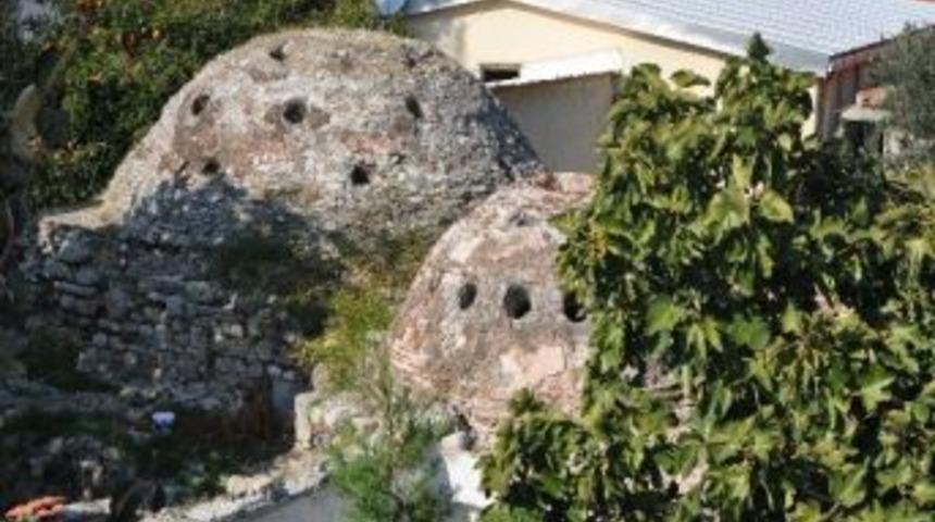 (özel Haber) Foça'da 300 Yıllık Tarihi Osmanlı Hamamı Hayat Bulacak