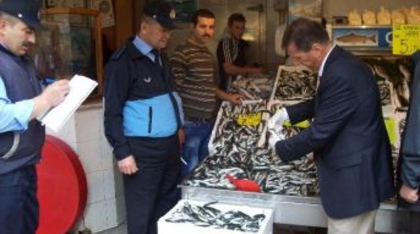 Gebze'de Balık&ccedil;ılara Hijyen Denetimi
