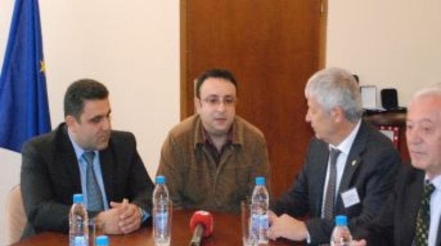 Zıpkınkurt'tan Vize Sitemi