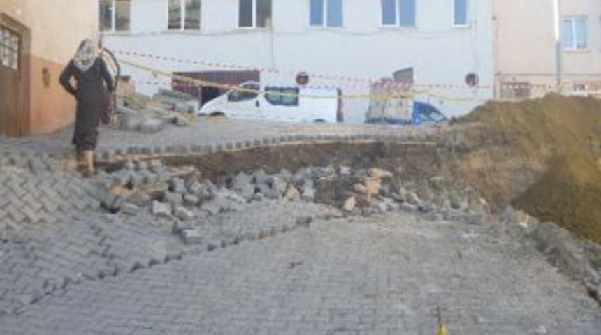 Bilecik'te Heyelan Korkuttu