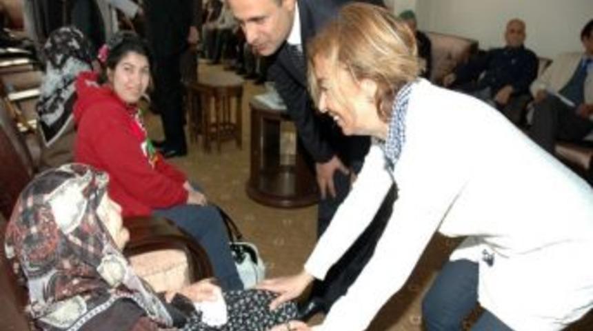 &Ouml;zel Sani Konukoğlu Hastanesi&rsquo;nden Huzurevine Ziyaret