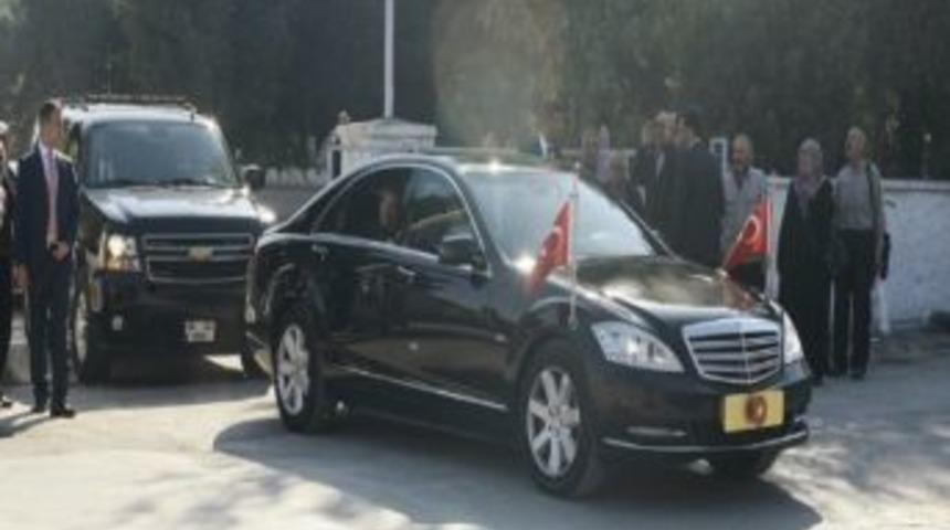 Cumhurbaşkanı Abdullah G&uuml;l İzmir&rsquo;den Ayrıldı