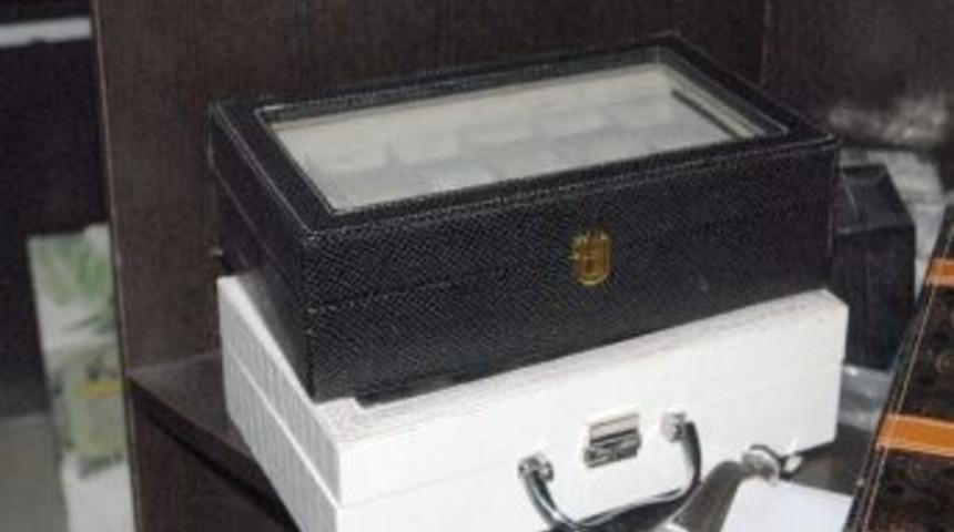 Y&uuml;ksekova&rsquo;da 3 İş Yeri Soyuldu