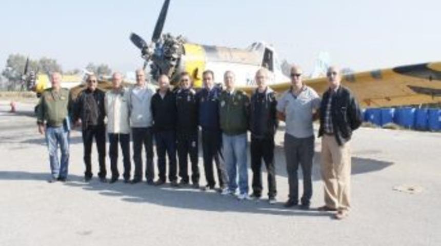 (&ouml;zel) Efes Havaalanı'nda Konuşlandırılan Yangın S&ouml;nd&uuml;rme U&ccedil;akları Ayrıldı