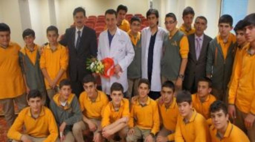 Aziziye Koleji Anestezi B&ouml;l&uuml;m&uuml; &Ouml;ğrencileri İlk Stajlarını Yaptı