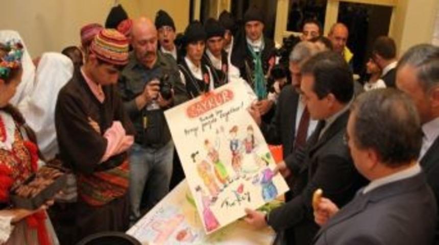 &Ccedil;ayın Avrupalı Konukları &Ccedil;ayın G&ouml;n&uuml;l El&ccedil;ileri Oldu