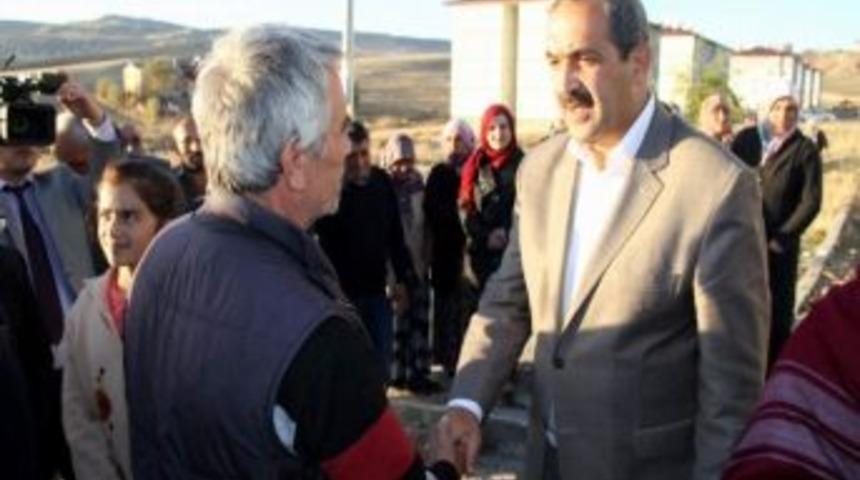 Başkan &Uuml;rg&uuml;p, Esentepe Toki&rsquo;de Yapılan Yol &Ccedil;alışmalarını İnceledi