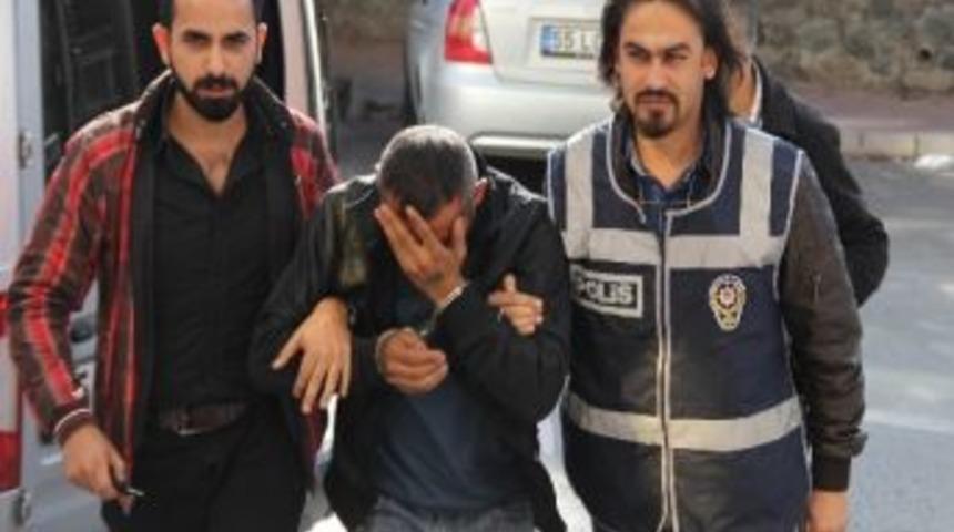 Attığı Sigara Paketinden 54 Adet Uyuşturucu Hap &Ccedil;ıktı