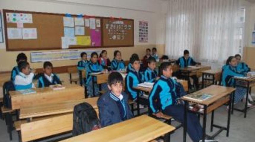 Ceylanpınar'da Okullar A&ccedil;ıldı