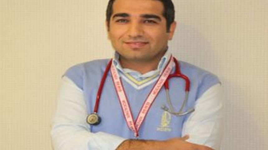 "Bebeğe Ilk Aşı Anne S&uuml;t&uuml;d&uuml;r"