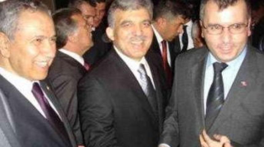 Simavlı G&ouml;rme Engelli Yazar K&ouml;şkteki Resepsiyona Katıldı