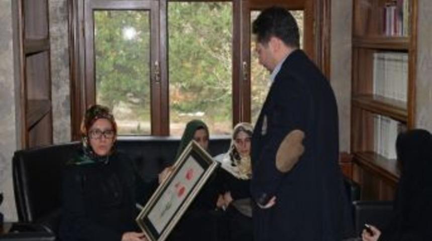 Fatma Barbarosoğlu, Kocaelili Okurlarıyla Bir Araya Geldi