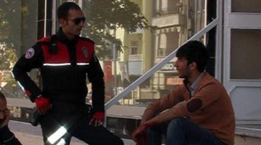 Kardeşi Tarafından Bı&ccedil;aklandı İddiası