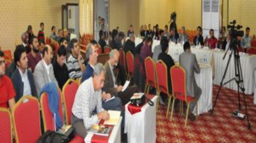 'K&uuml;rt Diliyle Felsefe &Ccedil;alıştayı' B&uuml;y&uuml;k Ilgi G&ouml;rd&uuml;