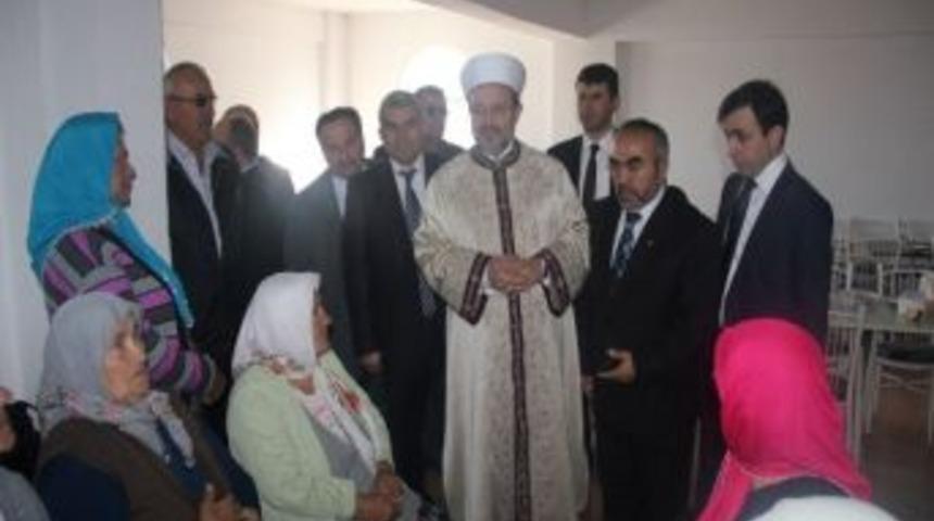 Diyanet İşleri Başkanı G&ouml;rmez&rsquo;den Cami Ve Cemevine Ziyaret