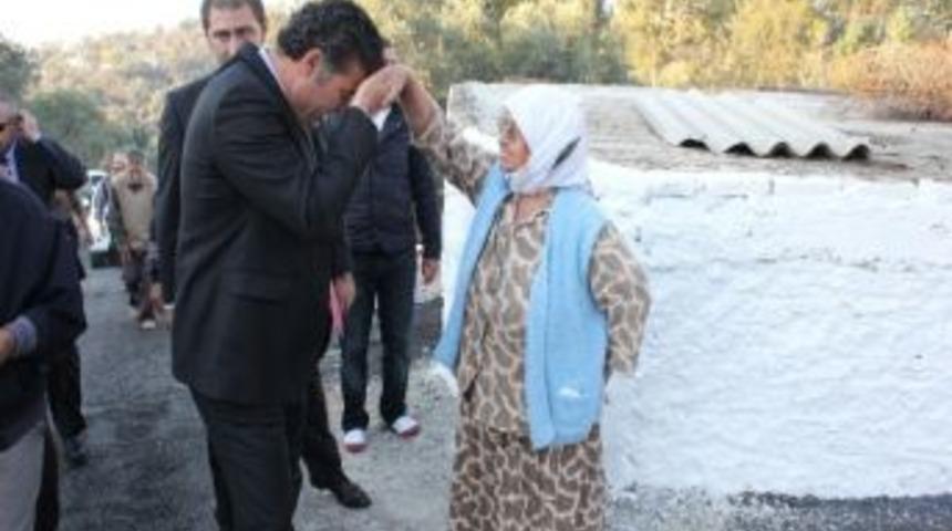 Yenik&ouml;y&rsquo;&uuml;n K&ouml;pr&uuml;s&uuml; Yenileniyor