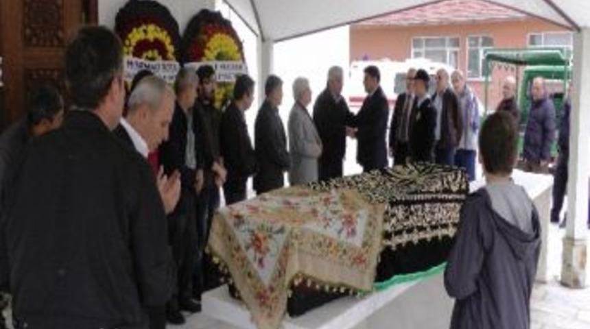 Ak&ccedil;akocalı Emniyet M&uuml;d&uuml;r&uuml;n&uuml;n Kızı Vefat Etti
