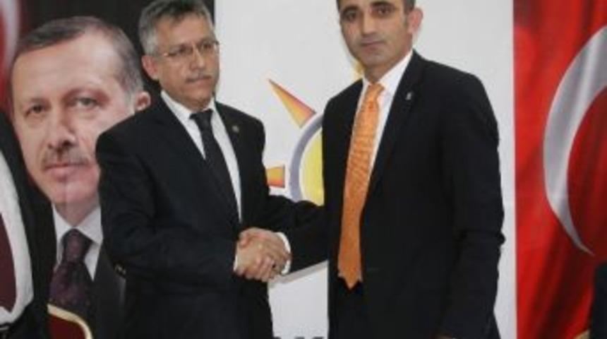 Yozgat Eski Milletvekili Kazım Arslan Ak Parti&rsquo;den Yozgat Belediye Başkan Aday Adaylığı M&uuml;racaatını Yaptı