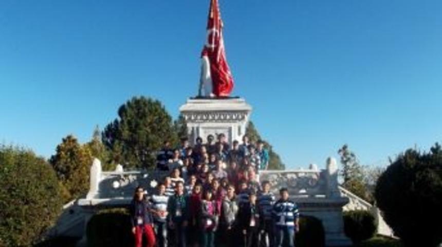 &Ouml;ğrencilere Cumhuriyet Eğitim Gezisi