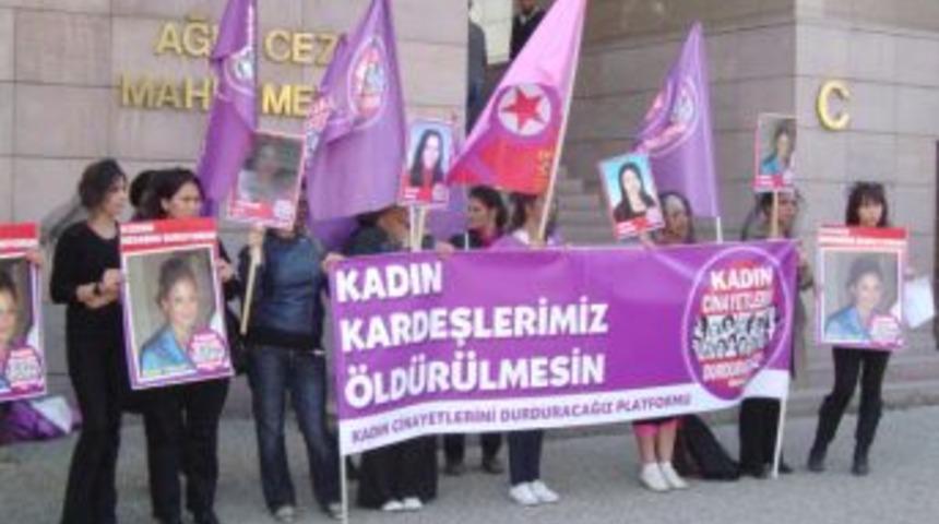 Darp Edilerek &Ouml;ld&uuml;r&uuml;len Kadının Davasında Protesto