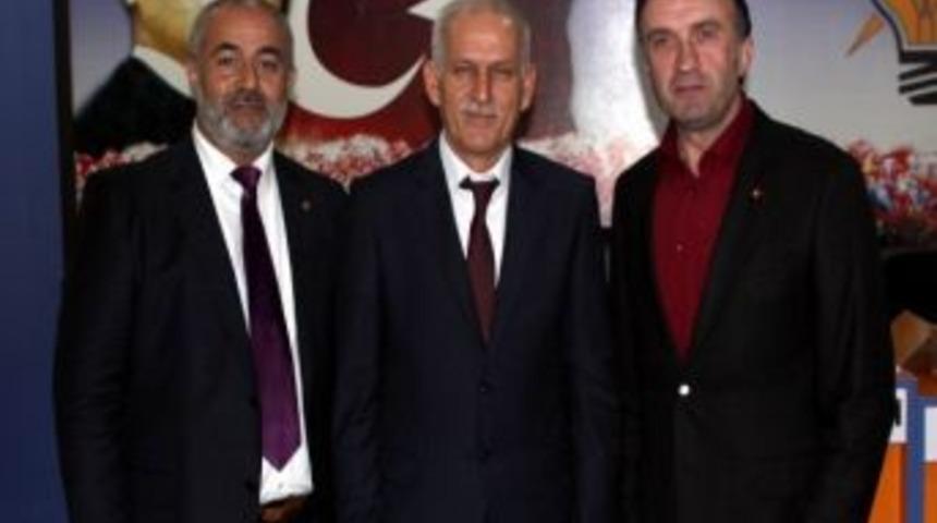 Ak Parti'de Başvuru Yoğunluğu