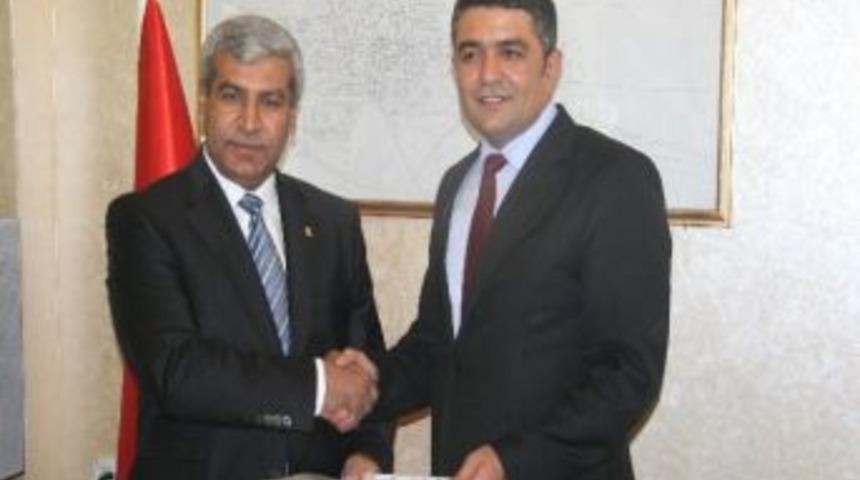 Eryılmaz, Ak Parti&rsquo;den Aday Adaylığı İ&ccedil;in Başvuru Yaptı