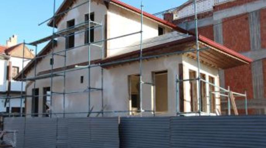 Tarihi Konaklar Restore Edilerek K&uuml;lt&uuml;rel Hayata Yeniden Kazandırılıyor