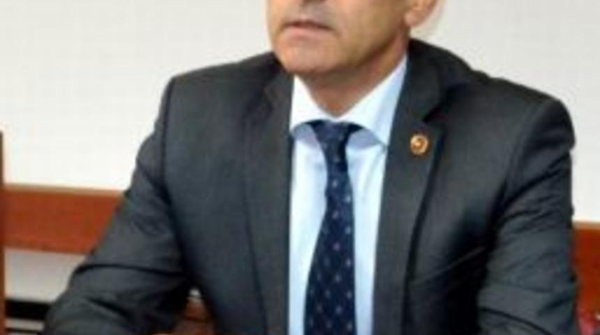 Ahmet G&ouml;&ccedil;mez Adaylıktan &Ccedil;ekildi