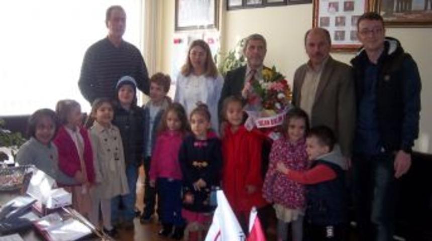 U&ccedil;an Balon Kreş Bakımevi Miniklerinden Kızılay&rsquo;a Ziyaret