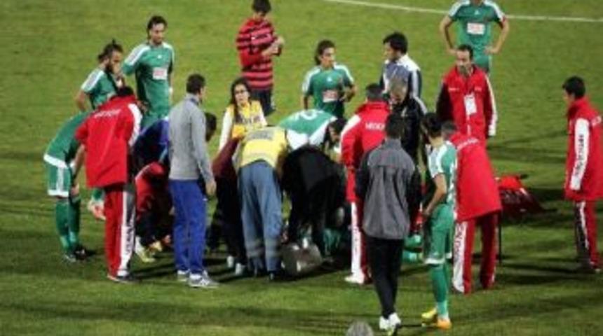 Kalbinden Rahatsızlanan Hatayspor Futbolcusu Barış Yardımcı Hastaneye Kaldırıldı