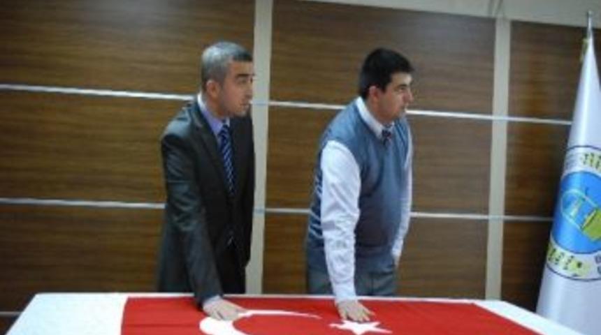 Mandalı Kendisini Eleştirenlere Veryansın Etti