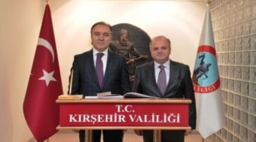 Vali Altıparmak Kırşehir Valisi &Ccedil;akacak&rsquo;ı Ziyaret Etti