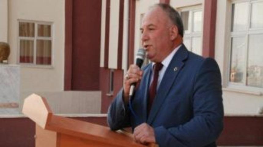 Alaşehir'de Ak Partiden Başkanlık İ&ccedil;in 8 Aday Adayı M&uuml;racaat Etti