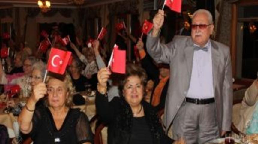 Dar&uuml;şşafaka Urla Rezidans&rsquo;ta Cumhuriyet&rsquo;in 90. Yıl Coşkusu