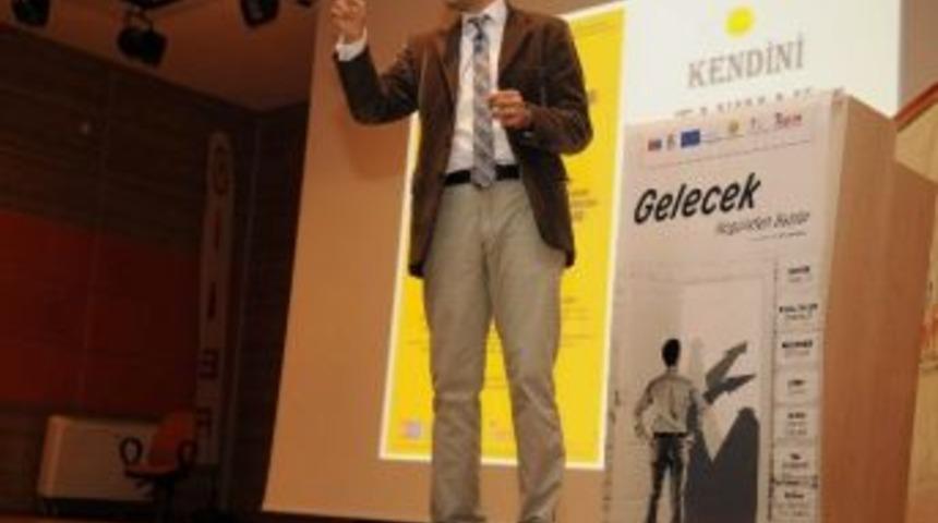 &ldquo;gelecek Bug&uuml;nden Başlar&rdquo; Adlı Kişisel Gelişim Semineri İlgi G&ouml;rd&uuml;