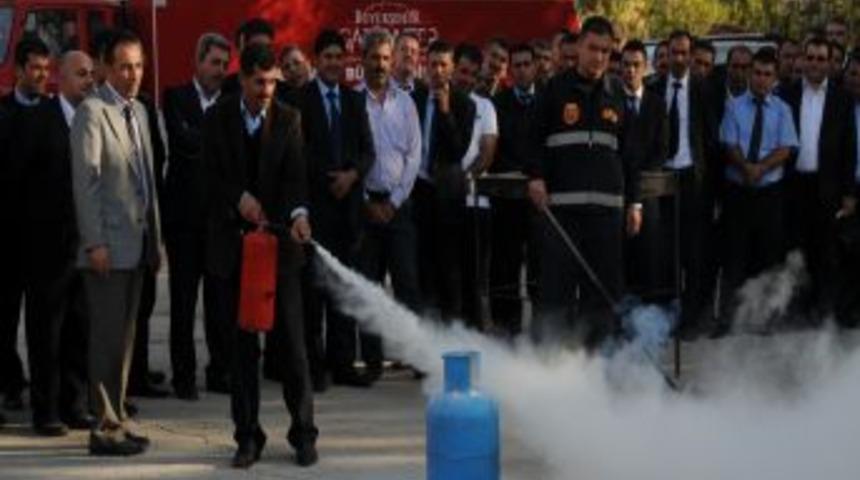 B&uuml;y&uuml;kşehir, Otob&uuml;s Şof&ouml;rlerini Yangına Karşı Eğitiyor