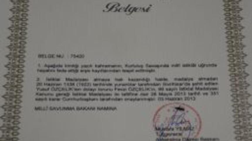 K&ouml;y Imamının İstiklal Madalyası 91 Yıl Sonra Torununa Verildi