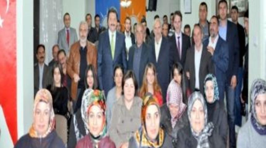 Bayburt Ticaret Ve Sanayi Odası Y&ouml;netim Kurulu Başkanı İbrahim Yumak Aday Adaylığını A&ccedil;ıkladı