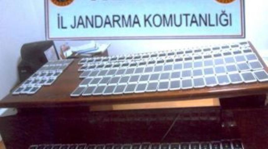 Trabzon&rsquo;da 202 Adet Ka&ccedil;ak Cep Telefonu Ele Ge&ccedil;irildi
