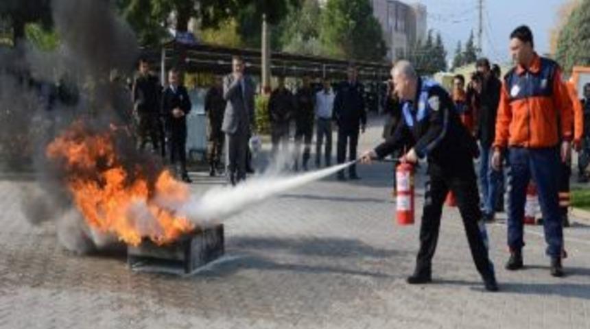 Manisa Emniyeti'nden Yangın Tatbikatı