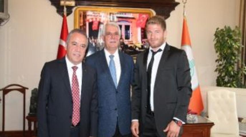 Kemerin Yeni Sahibi Balaban'dan Belediyeye Ziyaret