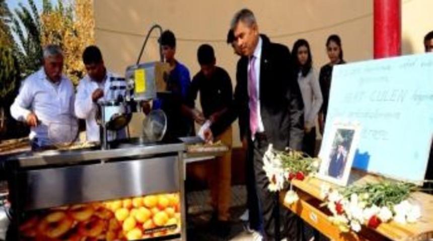 Trafik Kazasında &Ouml;len Arkadaşlarını Unutmadılar